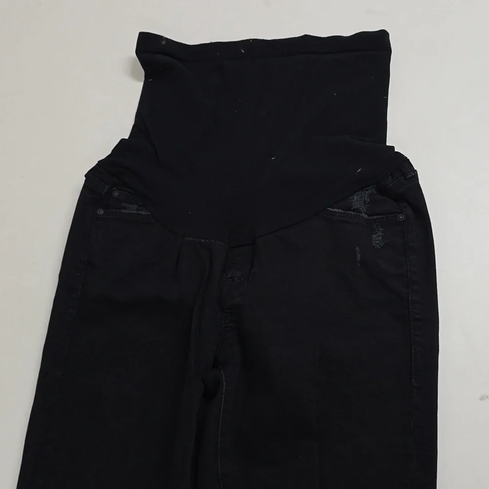 5/$100 Mother The Looker Ankle Fray Jeans in Guilty As Sin (Maternity)